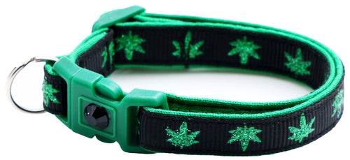 Marijuana Leaves Breakaway Cat Collar