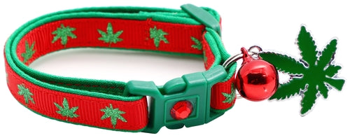 Marijuana Leaves Breakaway Cat Collar