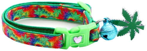 Marijuana Leaves Breakaway Cat Collar